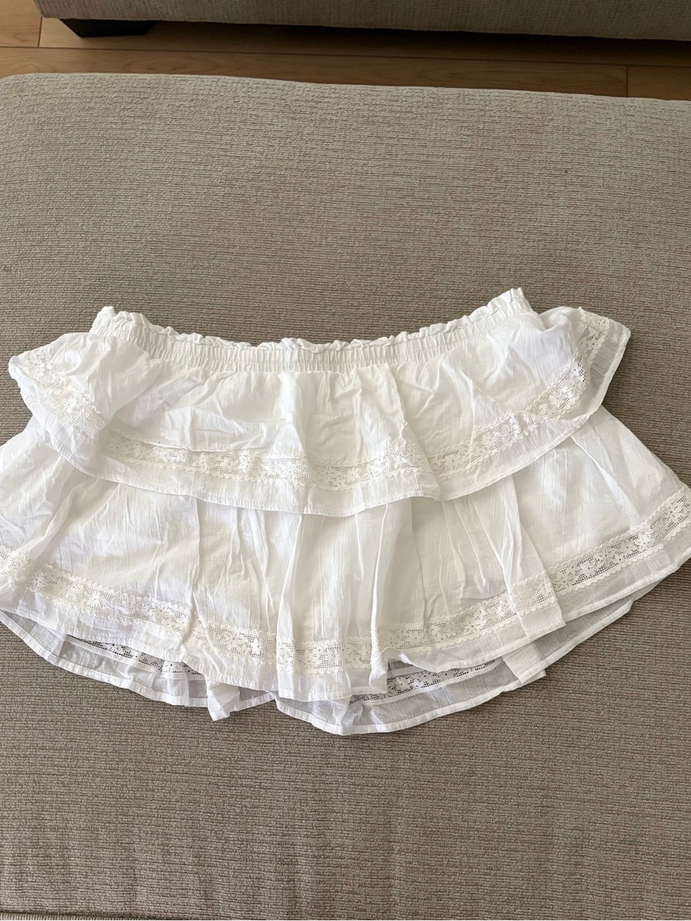 wild fable White Ruffled Lace-Trim Skater Mini Skirt